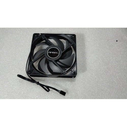 Вентилятор для Корпуса Antec 120MM REVERSE FAN 120mm Цвет:черный..