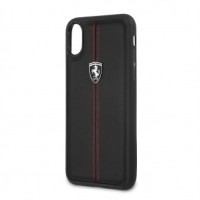 Официальный чехол из твердой кожи для iPhone XR в черном цвете от Ferrari. CG Официальный чехол из твердой кожи для iPhone XR в черном цвете от Ferrari. CG