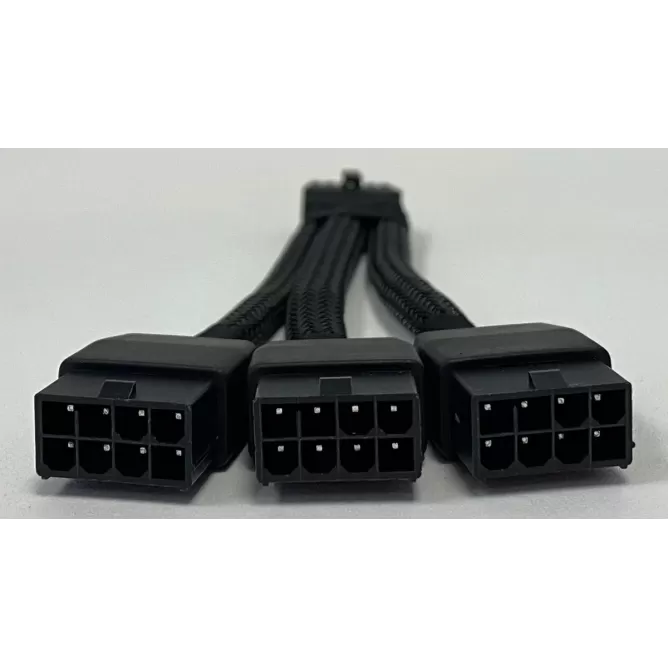 מתאם NVIDIA PCIe 12CF1-1PW138-30R 12-pin to 3x PCIe 8-pin 12CF1-1PW138-31R צבע שחור