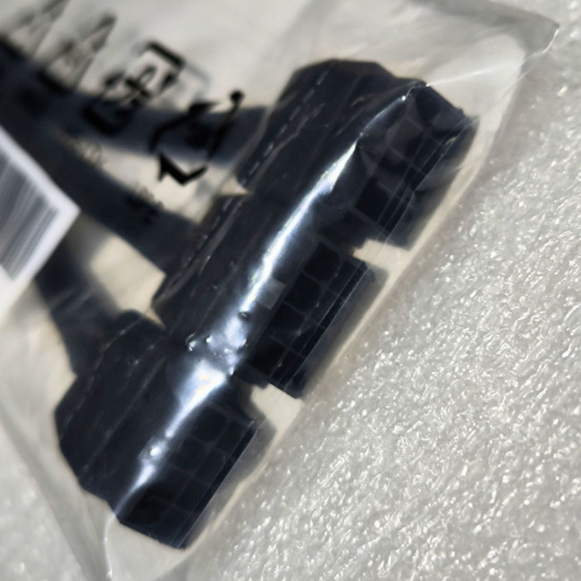 Кабель S98-0800190-A43 Nvidia 12VHPWR PCIe Power Cable Splitter 1 TO 3..