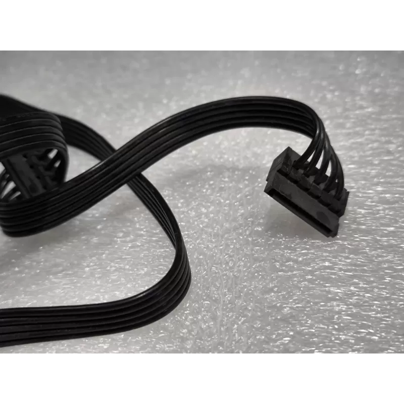 Cable High Power ELEMENT SMART 750W EP-750S SATA CABLE Color:black Condition:Used