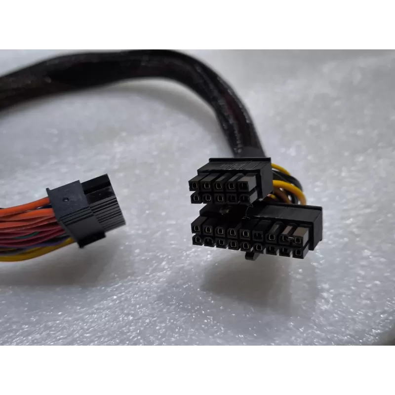 Cable Zalman ZM1000-EBT 24 PIN CABLE Color:black Condition:Used Cable Zalman ZM1000-EBT 24 PIN CABLE Color:black Condition:Used