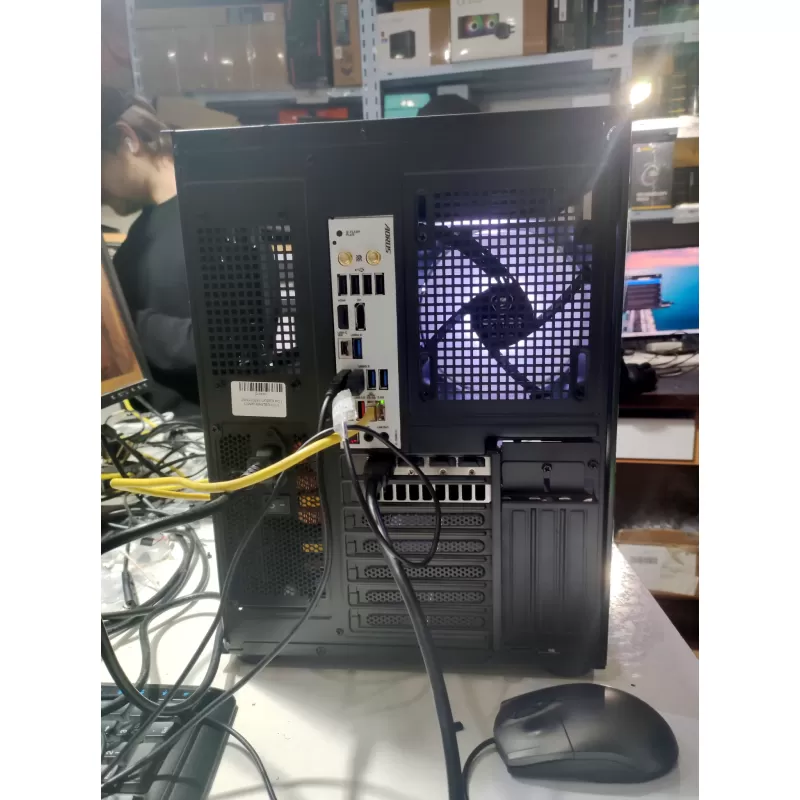Игровой ПК Pro - AMD Ryzen 7 9700X + RTX 5070 12GB VRAM + 32GB RAM - G-PRO-861