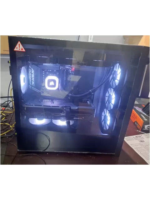 מחשב גיימינג מקצועי - AMD Ryzen 7 9800X3D + RTX 5090 32GB VRAM + 64GB RAM - G-PRO-906