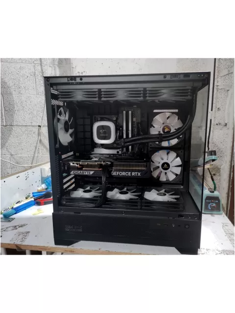 מחשב גיימינג מקצועי - AMD Ryzen 7 7800X3D + RTX 5070 12GB VRAM + 32GB RAM - G-PRO-933