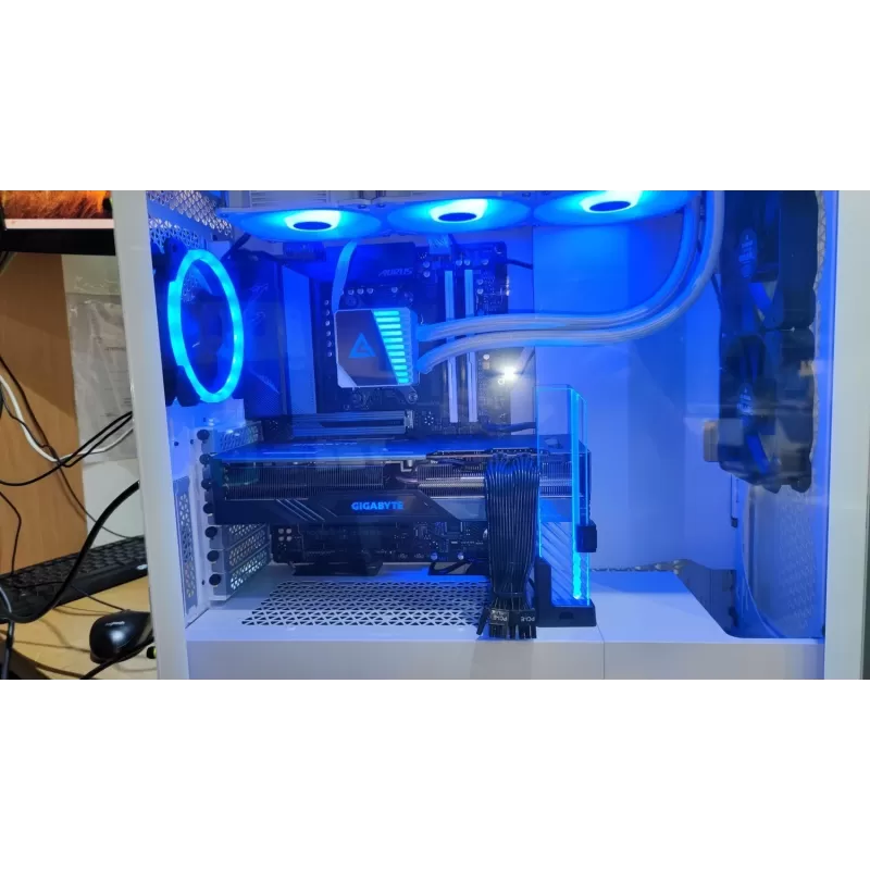 מחשב גיימינג מקצועי - AMD Ryzen 7 7800X3D + RX 7800 XT 16GB VRAM + 32GB RAM - G-PRO-188