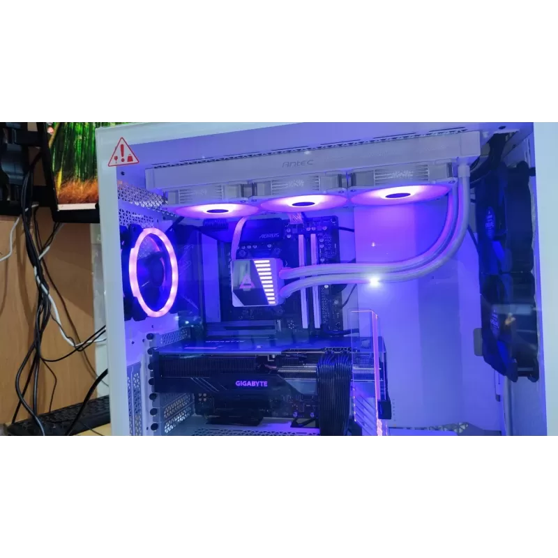 מחשב גיימינג מקצועי - AMD Ryzen 7 7800X3D + RX 7800 XT 16GB VRAM + 32GB RAM - G-PRO-188