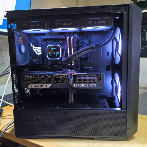 Gaming PC RAM:64GB SSD:2TB G-PRO-535 NVIDIA GeForce RTX 5090 Ryzen 7 9800X3D