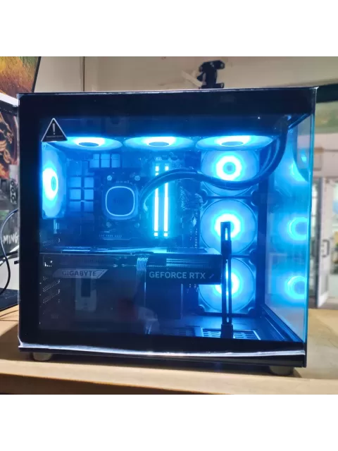 מחשב גיימינג מקצועי - AMD Ryzen 7 7800X3D + RTX 5080 16GB VRAM + 32GB RAM - G-PRO-561