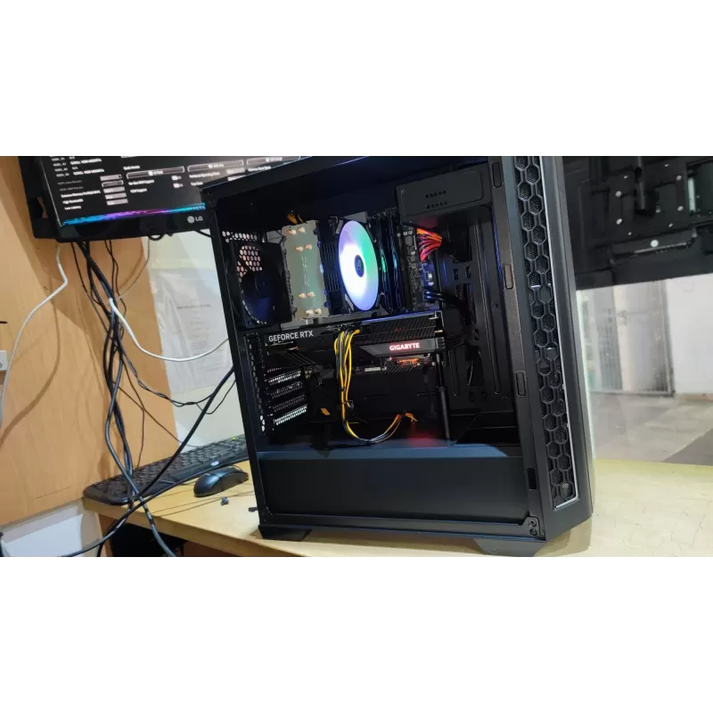 מחשב גיימינג מקצועי - Intel Core i7 14700F + RTX 4070 12GB VRAM + 32GB RAM - G-PRO-240