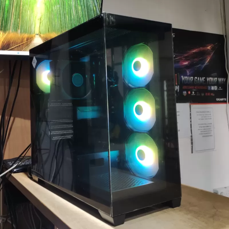 מחשב גיימינג מקצועי - AMD Ryzen 7 7700 + RTX 5060 Ti 16GB VRAM + 32GB RAM - G-PRO-563