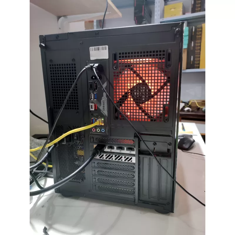 Pro Gaming PC - AMD Ryzen 7 7800X3D + RX 9070 XT 16GB VRAM + 32GB RAM - G-PRO-935