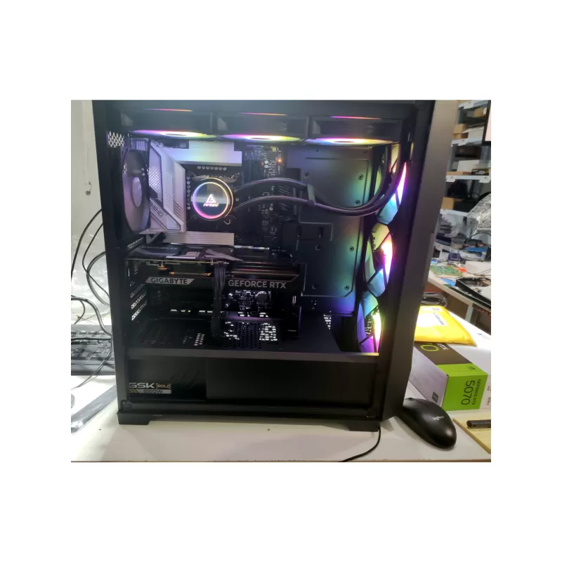 מחשב גיימינג מקצועי - Intel Core Ultra 7 265KF + RTX 5070 12GB VRAM + 32GB RAM - G-PRO-943