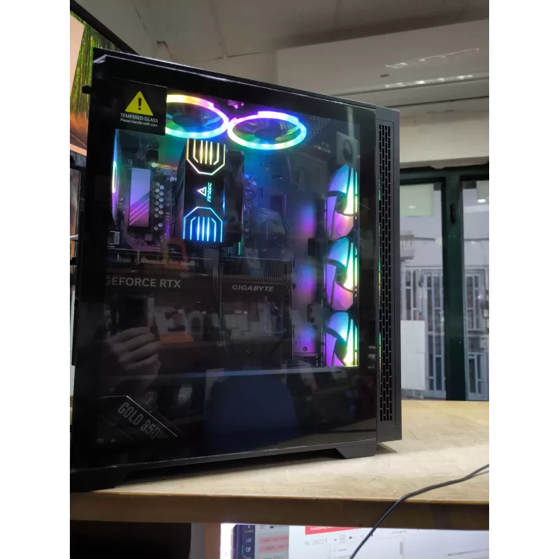 מחשב גיימינג מקצועי - AMD Ryzen 5 7600X + RTX 4070 12GB VRAM + 32GB RAM - G-PRO-388