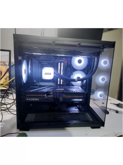 מחשב גיימינג מקצועי - AMD Ryzen 7 7800X3D + RX 9070 XT 16GB VRAM + 32GB RAM - G-PRO-944