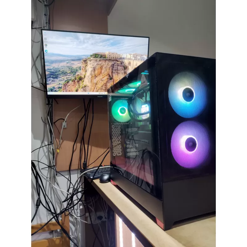 מחשב גיימינג מקצועי - Intel Core i7 14700F + RTX 5070 12GB VRAM + 32GB RAM - G-PRO-834