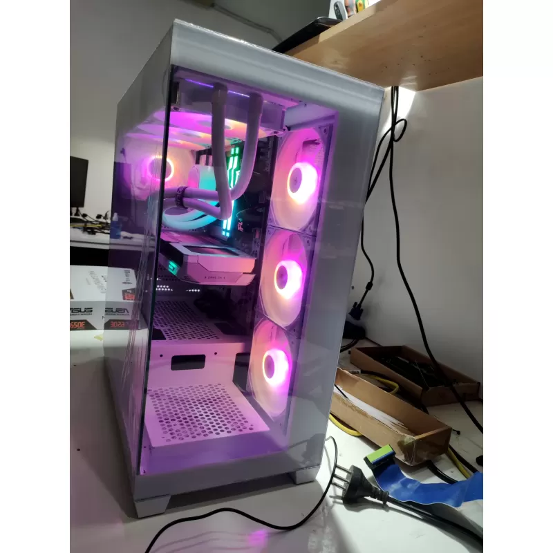 מחשב גיימינג מקצועי - AMD Ryzen 7 9700X + RX 9060 XT 16GB VRAM + 16GB RAM - G-PRO-896 מחשב גיימינג מקצועי - AMD Ryzen 7 9700X + RX 9060 XT 16GB VRAM + 16GB RAM - G-PRO-896