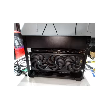 מחשב גיימינג מקצועי - AMD Ryzen 7 9800X3D + RTX 5080 16GB VRAM + 64GB RAM - G-PRO-910