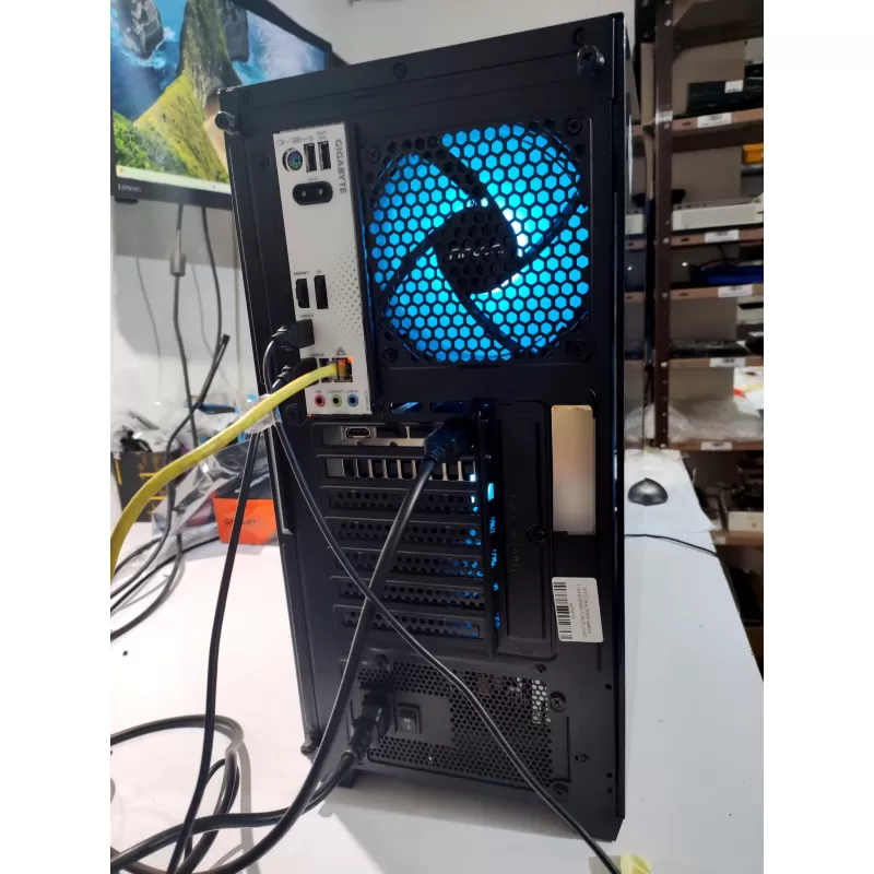 מחשב גיימינג מקצועי - Intel Core i5 14400F + RTX 5060 8GB VRAM + 16GB RAM - G-PRO-927