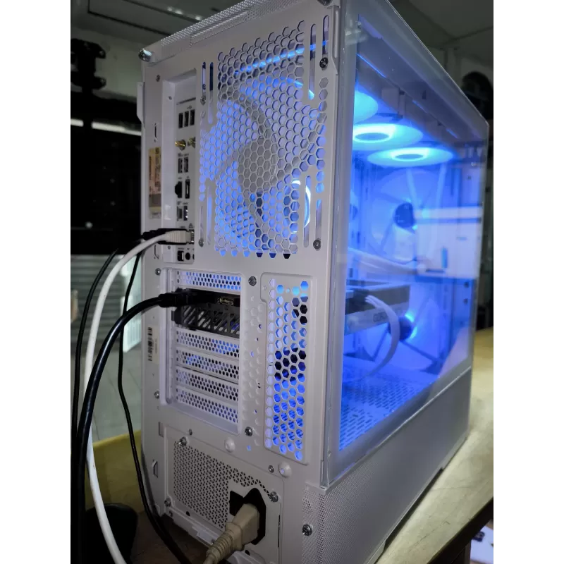 מחשב גיימינג מקצועי - Intel Core i7 13700K + RTX 4070 12GB VRAM + 32GB RAM - G-PRO-400
