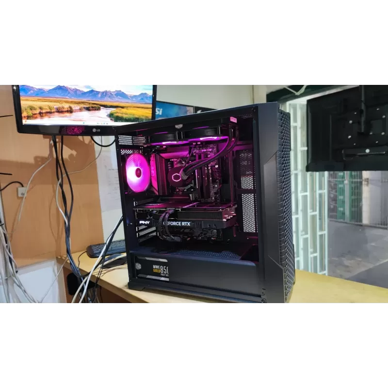 מחשב גיימינג מקצועי - AMD Ryzen 7 7800X3D + RTX 4070 Ti SUPER 16GB VRAM + 32GB RAM - G-PRO-252
