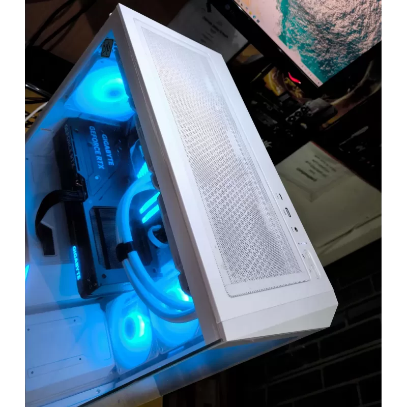 מחשב גיימינג מקצועי - AMD Ryzen 7 7700 + RTX 4070 SUPER 12GB VRAM + 32GB RAM - G-PRO-391