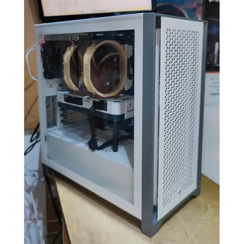 מחשב גיימינג מקצועי - Intel Core i7 14700K + RTX 4070 12GB VRAM + 32GB RAM - G-PRO-213