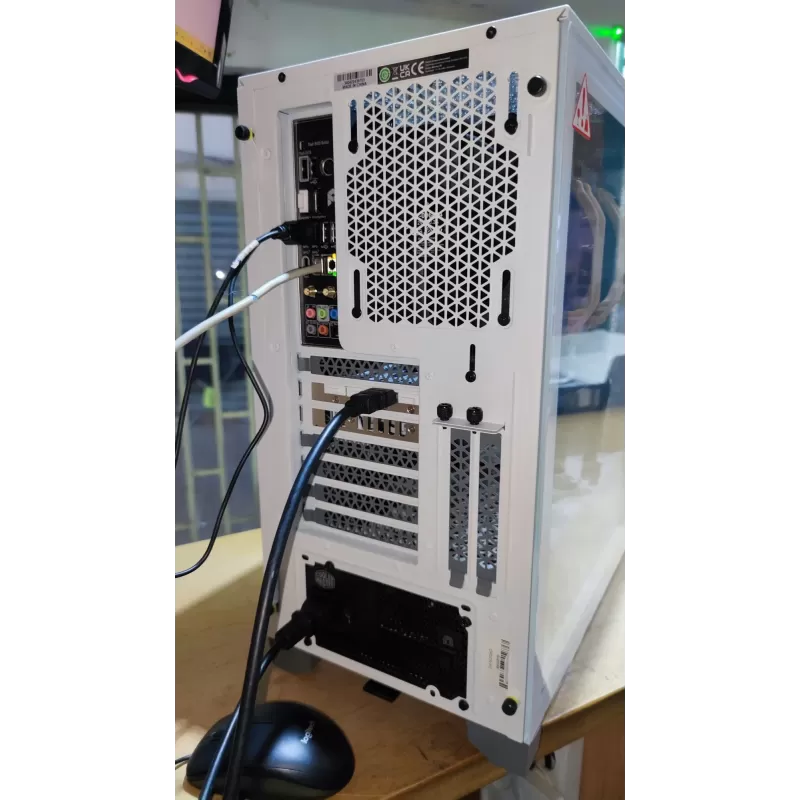 מחשב גיימינג מקצועי - Intel Core i7 14700K + RTX 4070 12GB VRAM + 32GB RAM - G-PRO-213