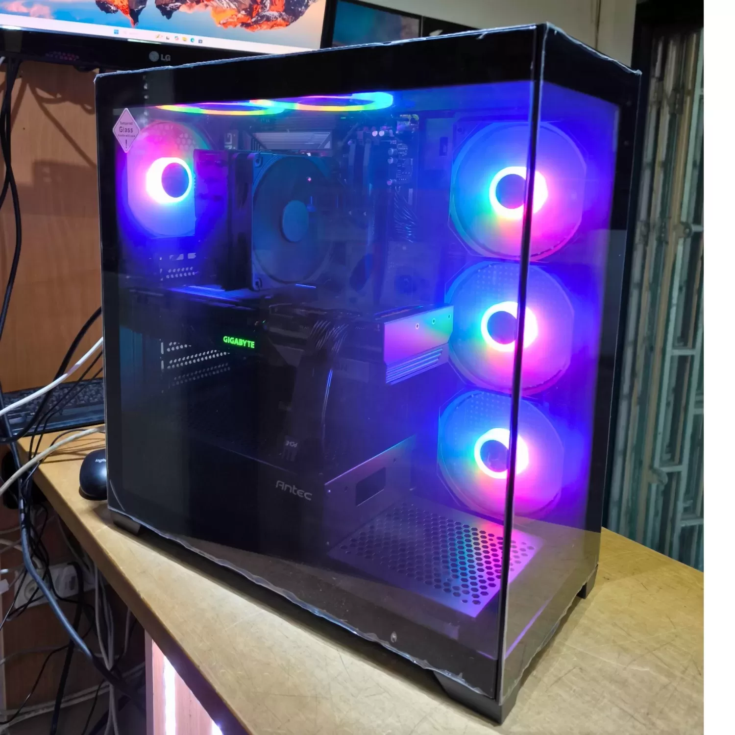 Pro Gaming PC - AMD Ryzen 7 7800X3D + RX 7800 XT 16GB VRAM + 32GB RAM - G-PRO-392