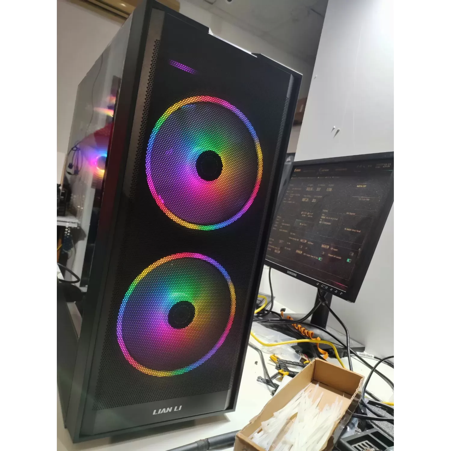 Игровой ПК Pro - AMD Ryzen 7 9700X + RX 9060 XT 8GB VRAM + 32GB RAM - G-PRO-670