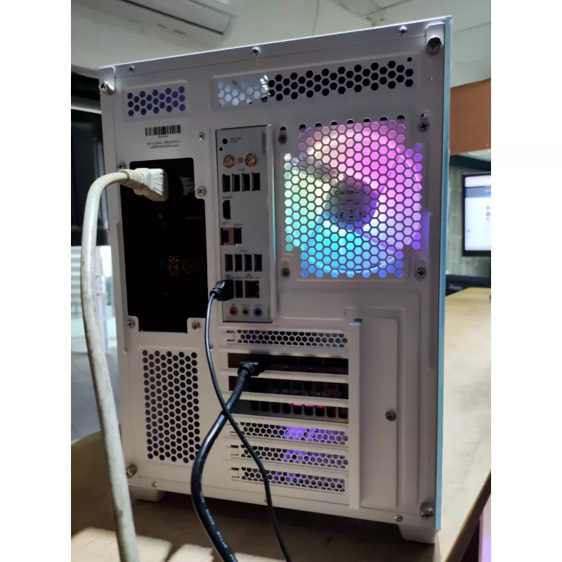 Игровой ПК Pro - AMD Ryzen 9 9900X + RTX 5080 16GB VRAM + 32GB RAM - G-PRO-838
