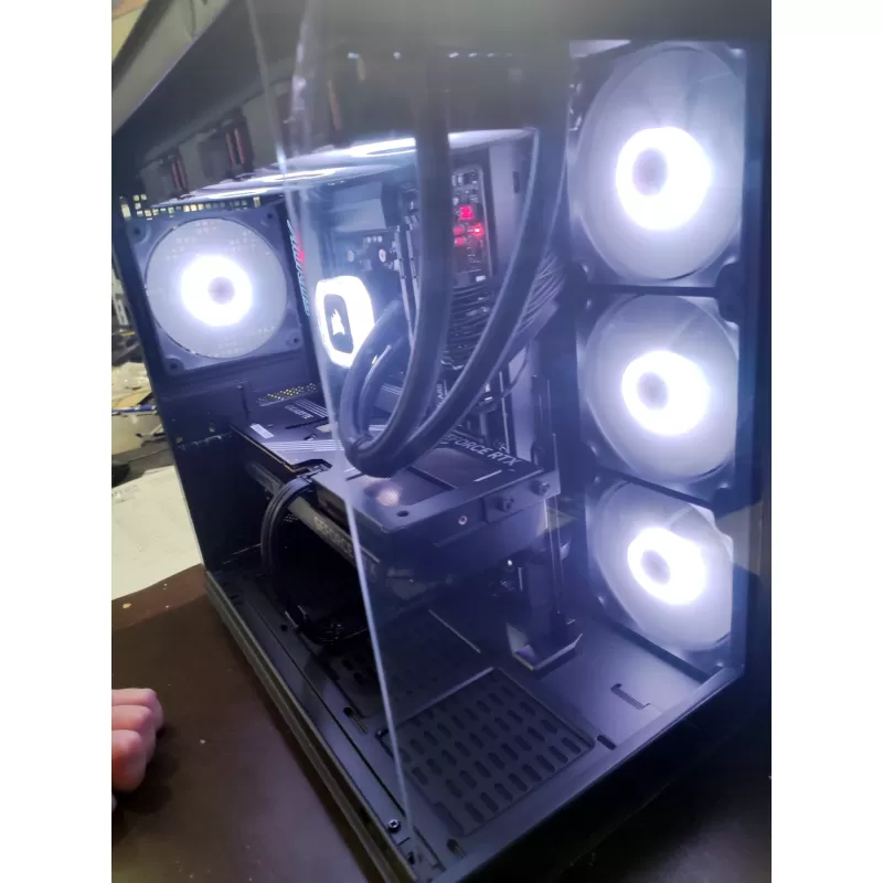 Игровой ПК Pro - AMD Ryzen 7 9800X3D + RTX 5080 16GB VRAM + 32GB RAM - G-PRO-885