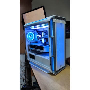 מחשב גיימינג RAM:64GB SSD:2TB G-PRO-255 NVIDIA GeForce RTX 4090 Ryzen 9 7950X3D