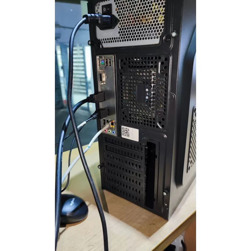 מחשב נייח ביתי מחודש COMP-MASTER 57368 Intel Pentium Gold G6400 8GB SSD:240GB Windows 11 Pro צבע שחור