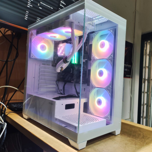 Рабочая Станция RAM:64GB SSD:2TB W-187 AMD Radeon Graphics Ryzen 7 9700X