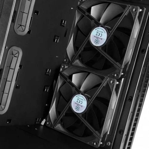 Корпус SilverStone KL07 Mid Tower Цвет:чёрный Корпус SilverStone KL07 Mid Tower Цвет:чёрный