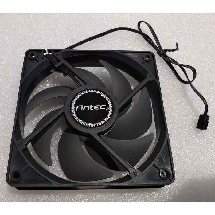 Вентилятор для Корпуса Antec 3 pin 120mm black OEM Вентилятор для Корпуса Antec 3 pin 120mm black OEM