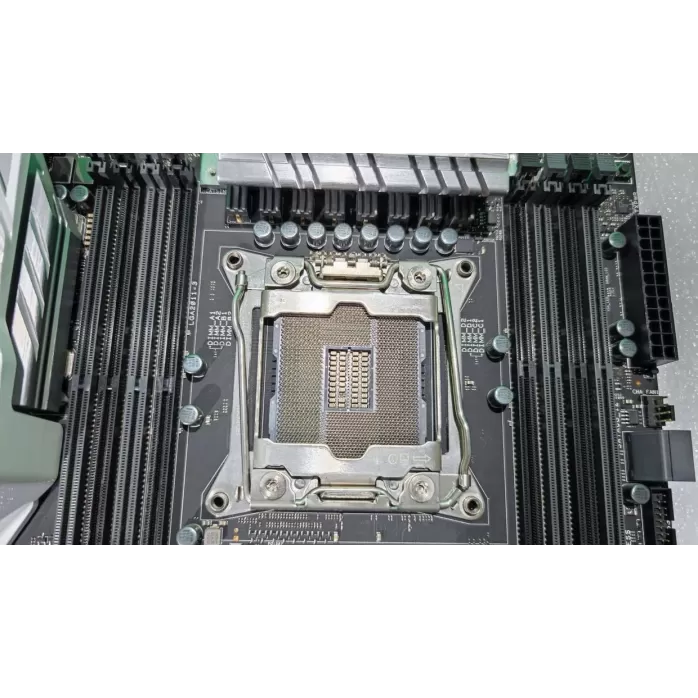לוח אם Asus X99-A II DDR4 DIMM LGA2011-3 מצב:משומש