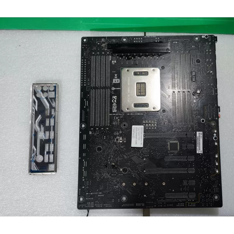 לוח אם Asus X99-A II DDR4 DIMM LGA2011-3 מצב:משומש