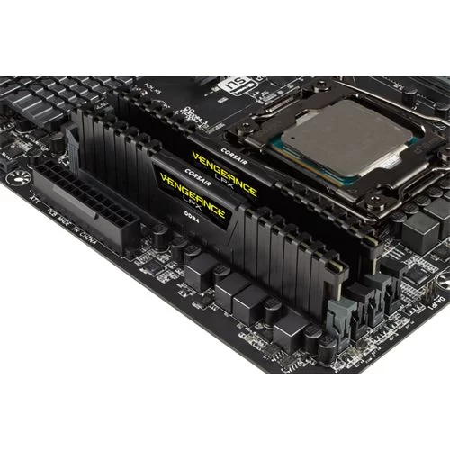 זיכרון לנייח DRAM Corsair VENGEANCE LPX  CMK16GX4M2D3000C16 KIT 16GB (2X8GB) DDR4 DIMM 3000MHz צבע שחור