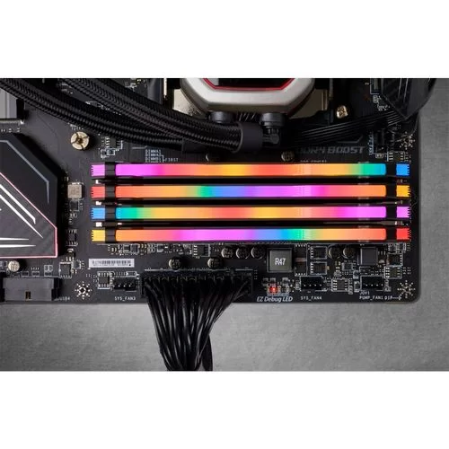 זיכרון לנייח DRAM Corsair VENGEANCE RGB PRO CMW64GX4M4A2666C16 KIT 64GB (4x16GB) DDR4 2666MHz 1.2V צבע שחור