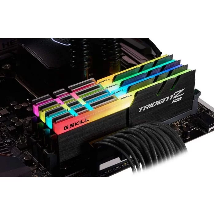 Desktop Memory DRAM G.Skill Trident Z RGB F4-3600C16Q-32GTZRC KIT 32GB (4X8GB) DDR4 DIMM 3600MHz 16-19-19-39 1.35V OEM, no package Color:black