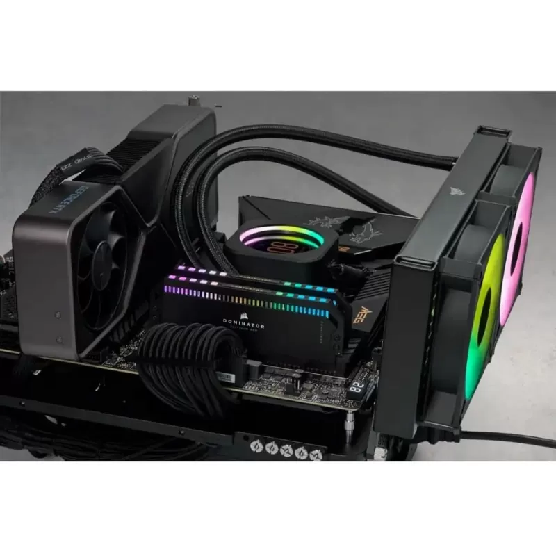 Desktop Memory DRAM Corsair DOMINATOR PLATINUM RGB CMT64GX5M2B6000C40 KIT 64GB (2X32GB) DDR5 DIMM 6000MHz CL40 Color:black
