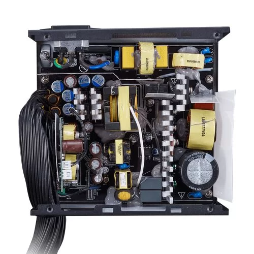 ספק כוח Cooler Master MWE V2 230V MPE-6501-ACABW-B לא מודולרי 80 Plus Bronze 650W