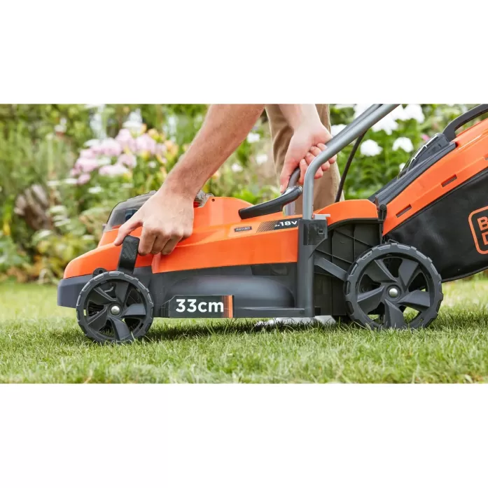 מכסחת דשא נטענת Black & Decker BCMW3318N 2x18V 33cm ללא סוללות BCMW3318N-XJ