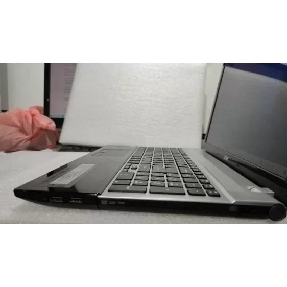 מחשב נייד מחודש Acer Aspire V3-571 Intel Core i5-3210M 15.6" HD Glare 8GB SSD:240GB Windows 10 צבע שחור
