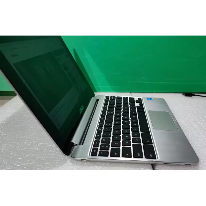 מחשב נייד Asus Chromebook Flip C100PA C100PA-DB02 Rockchip RK3288C 10.1" TOUCH HD WXGA 4GB eMMC:16GB צבע כסוף מצב:משומש מחשב נייד Asus Chromebook Flip C100PA C100PA-DB02 Rockchip RK3288C 10.1" TOUCH HD WXGA 4GB eMMC:16GB צבע כסוף מצב:משומש