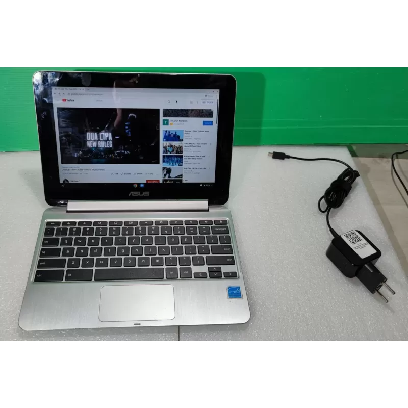מחשב נייד Asus Chromebook Flip C100PA C100PA-DB02 Rockchip RK3288C 10.1" TOUCH HD WXGA 4GB eMMC:16GB צבע כסוף מצב:משומש מחשב נייד Asus Chromebook Flip C100PA C100PA-DB02 Rockchip RK3288C 10.1" TOUCH HD WXGA 4GB eMMC:16GB צבע כסוף מצב:משומש