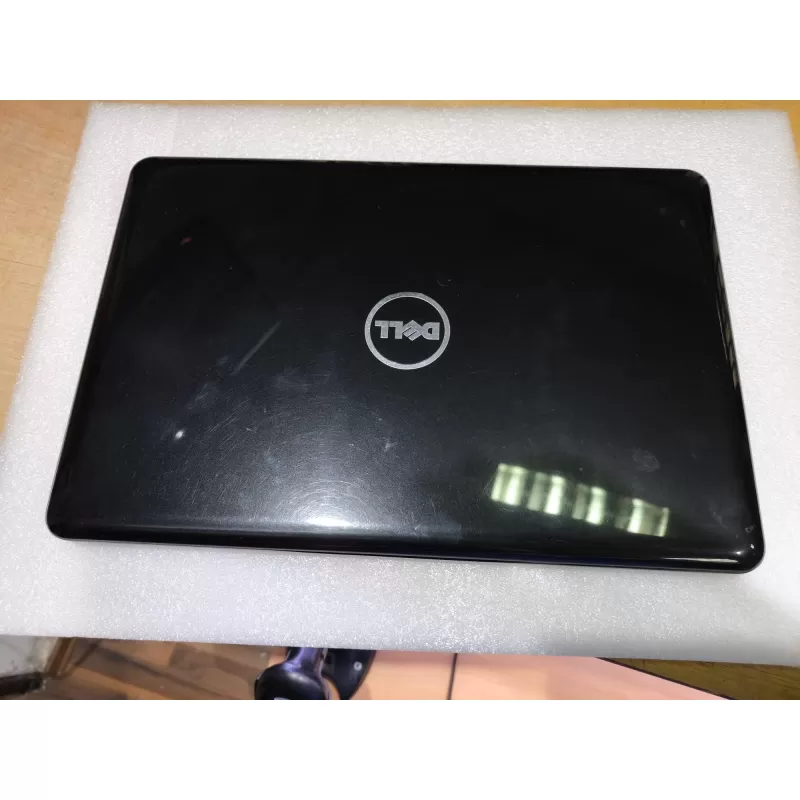 מחשב נייד מחודש Dell Inspiron 15 5567 Intel Core i7-7500U 15.6" FHD 16GB AMD Radeon R7 M440 SSD:480GB Windows 11 צבע שחור