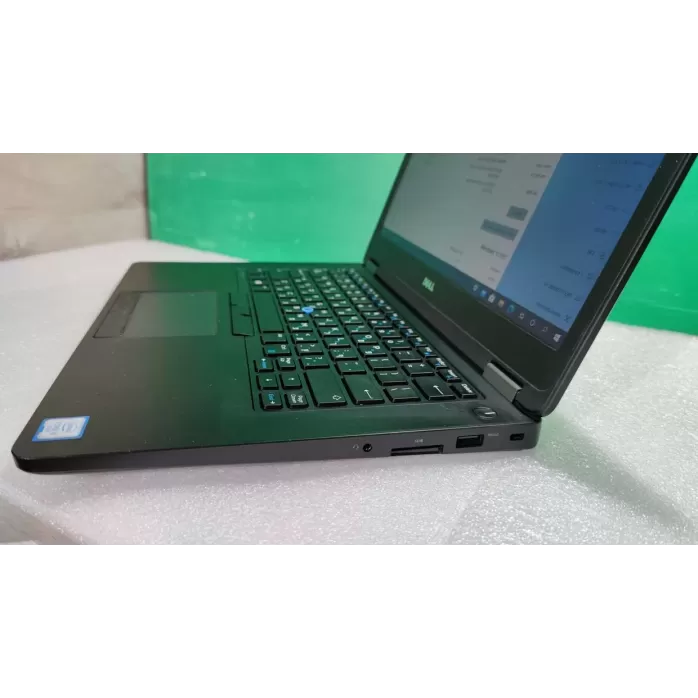 מחשב נייד Dell Latitude E5470 Intel Core i5-6300U 14" HD Anti-Glare 16GB SSD:256GB Windows 10 Pro צבע שחור מצב:מחודש